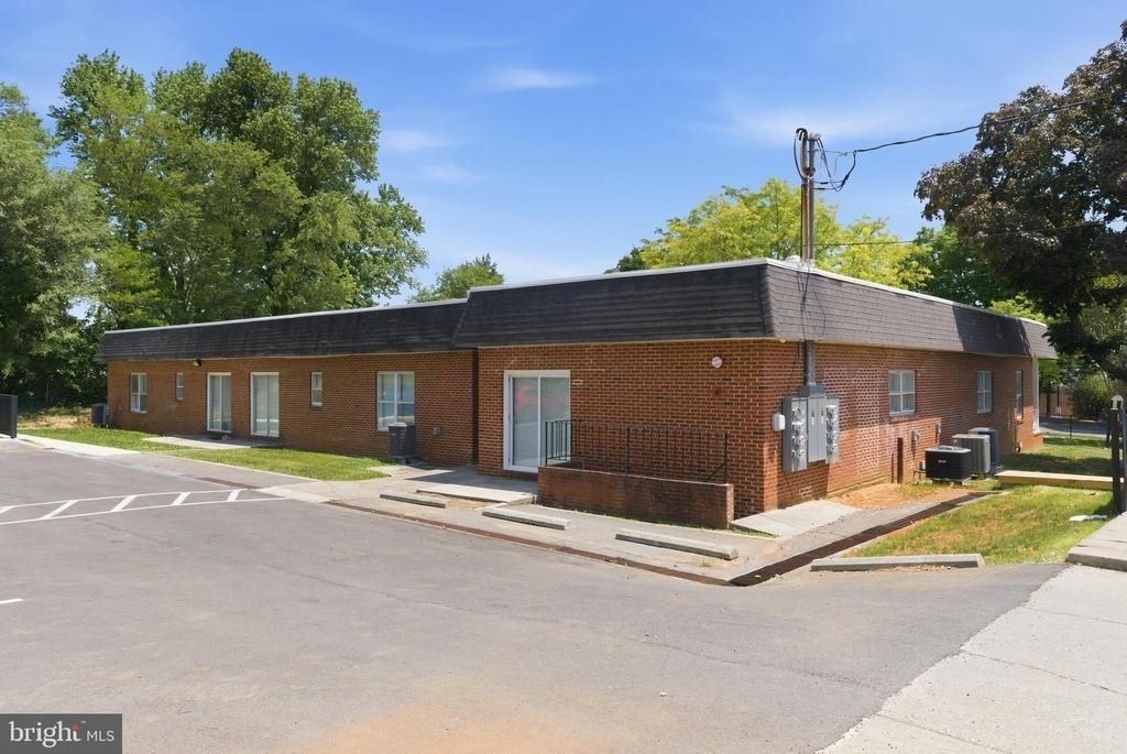 1725 Henry Avenue - Photo 14