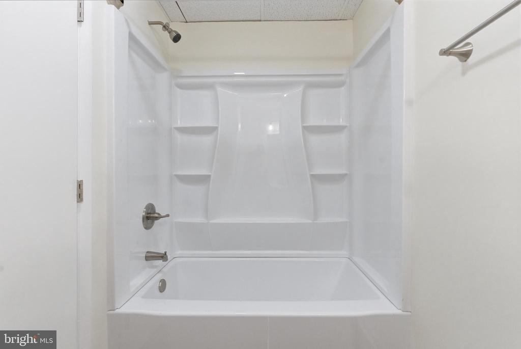 1725 Henry Avenue - Photo 8