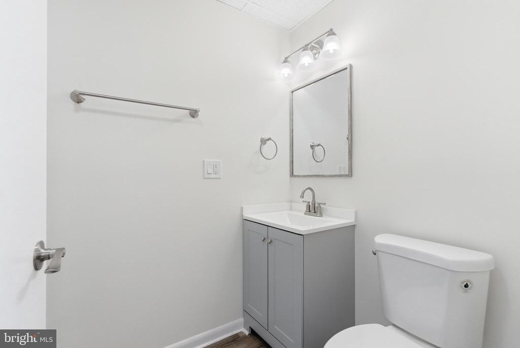 1725 Henry Avenue - Photo 7