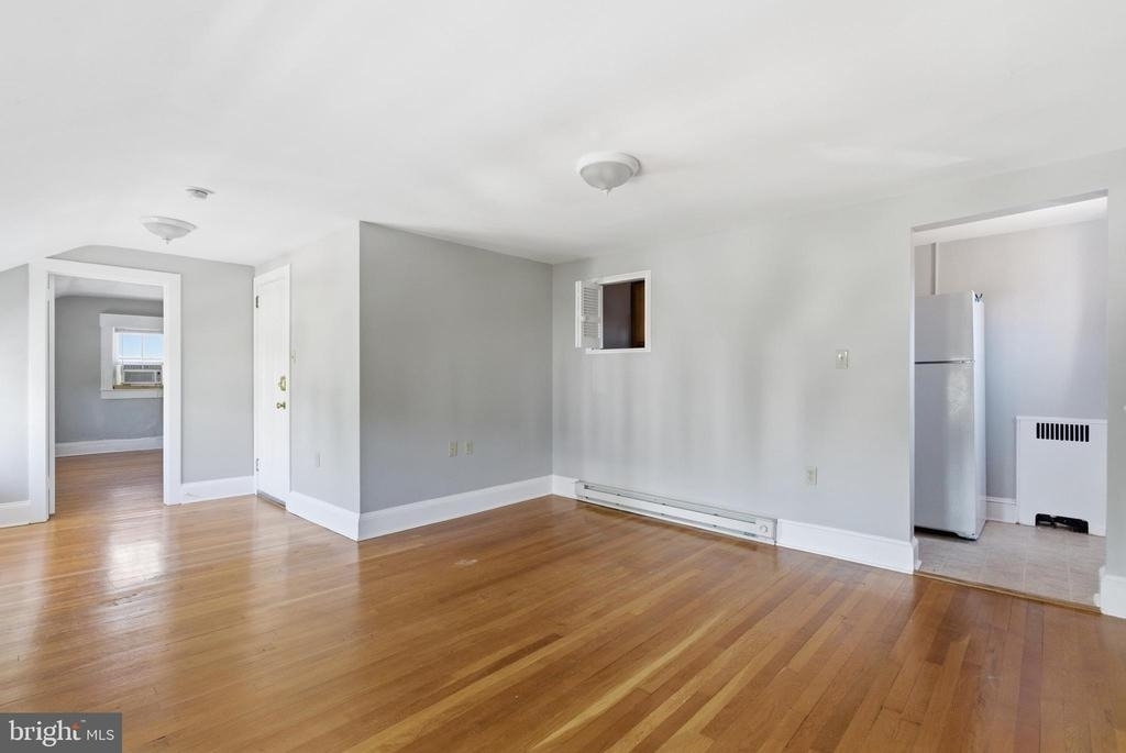 142 N Washington Street - Photo 5