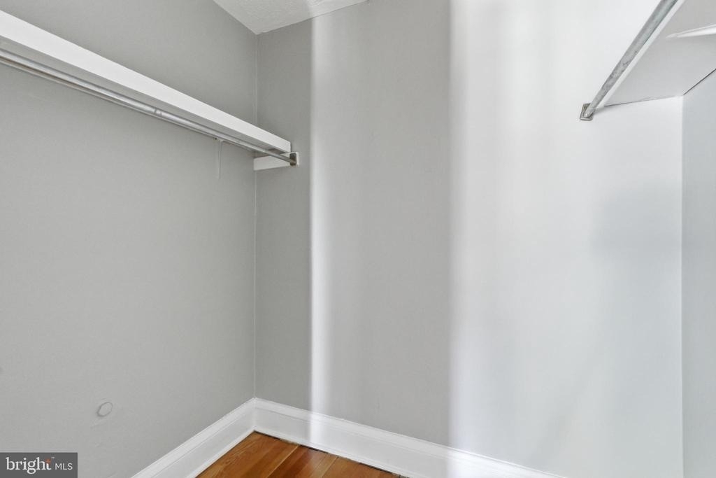 142 N Washington Street - Photo 10
