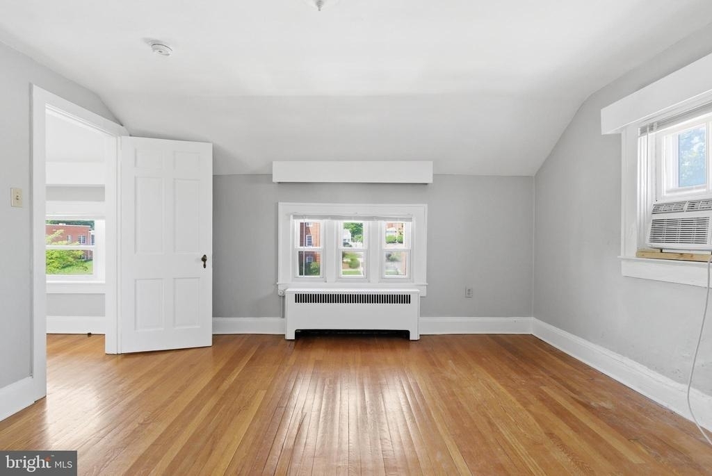142 N Washington Street - Photo 11