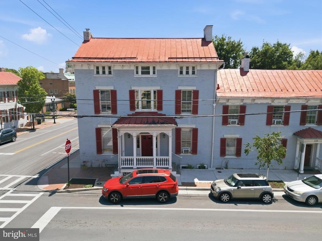 142 N Washington Street - Photo 0