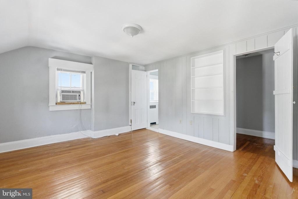 142 N Washington Street - Photo 8