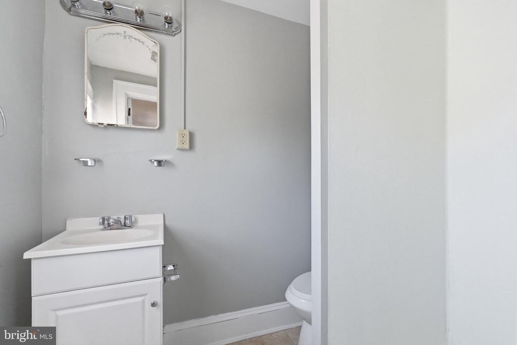 142 N Washington Street - Photo 12