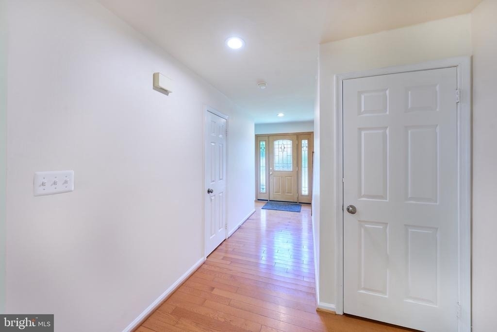 8508 Silverdale Road - Photo 23
