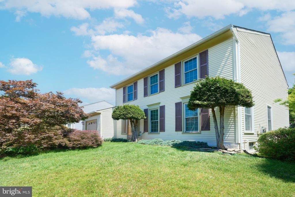 8508 Silverdale Road - Photo 1