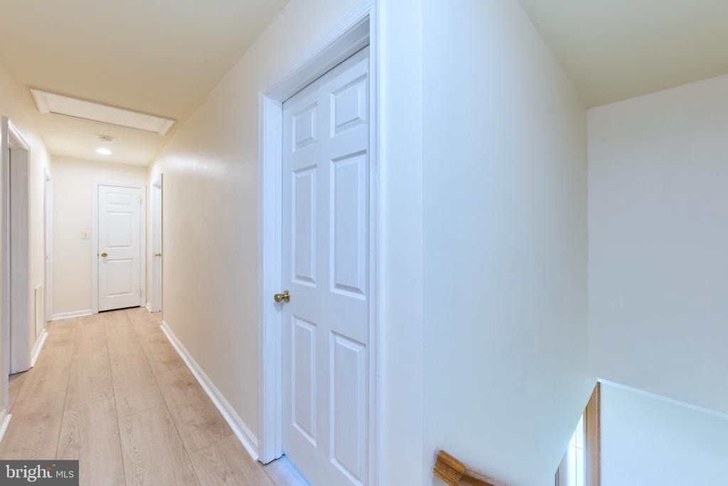 8508 Silverdale Road - Photo 27