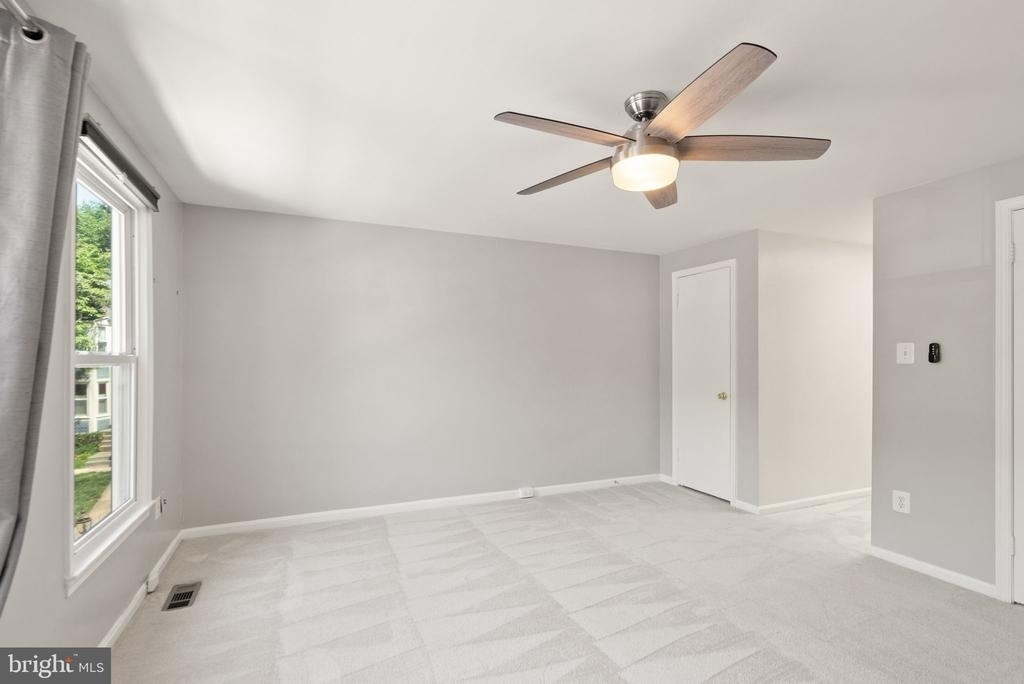 11243 Silentwood Lane - Photo 17