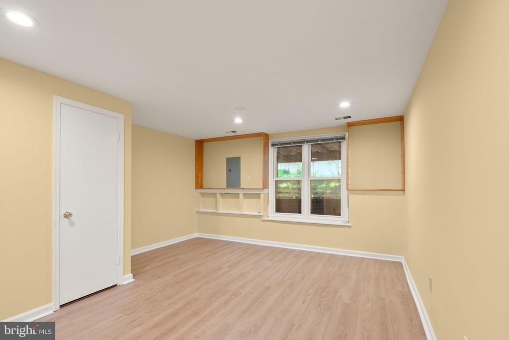 11243 Silentwood Lane - Photo 21