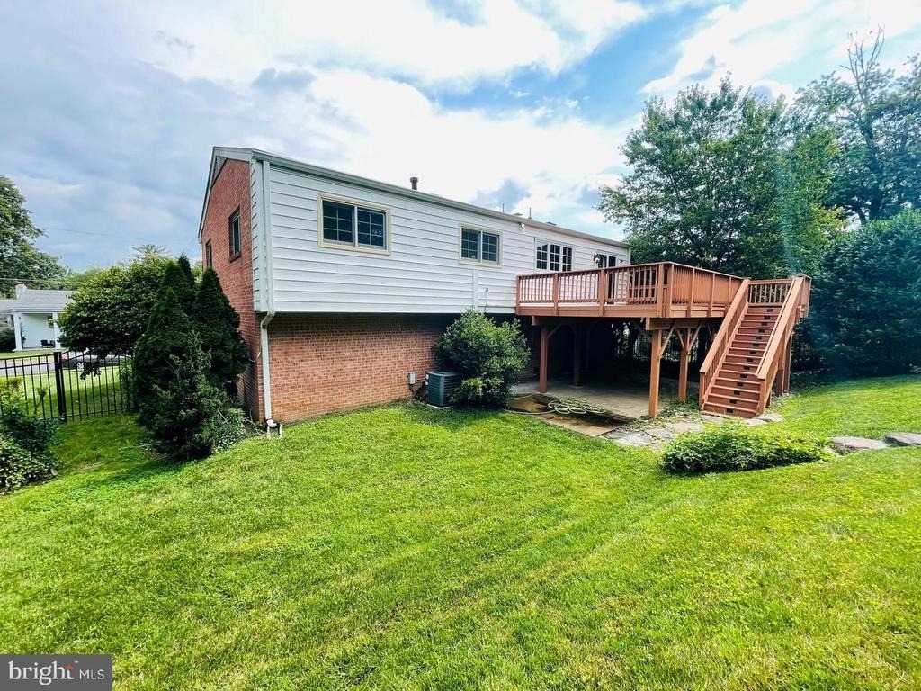 7115 Warbler Lane - Photo 31