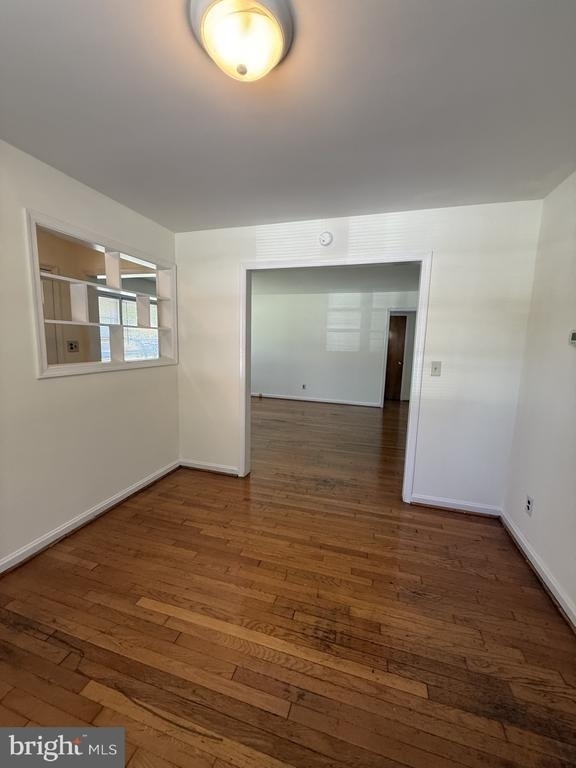 1316 Stafford Avenue - Photo 6