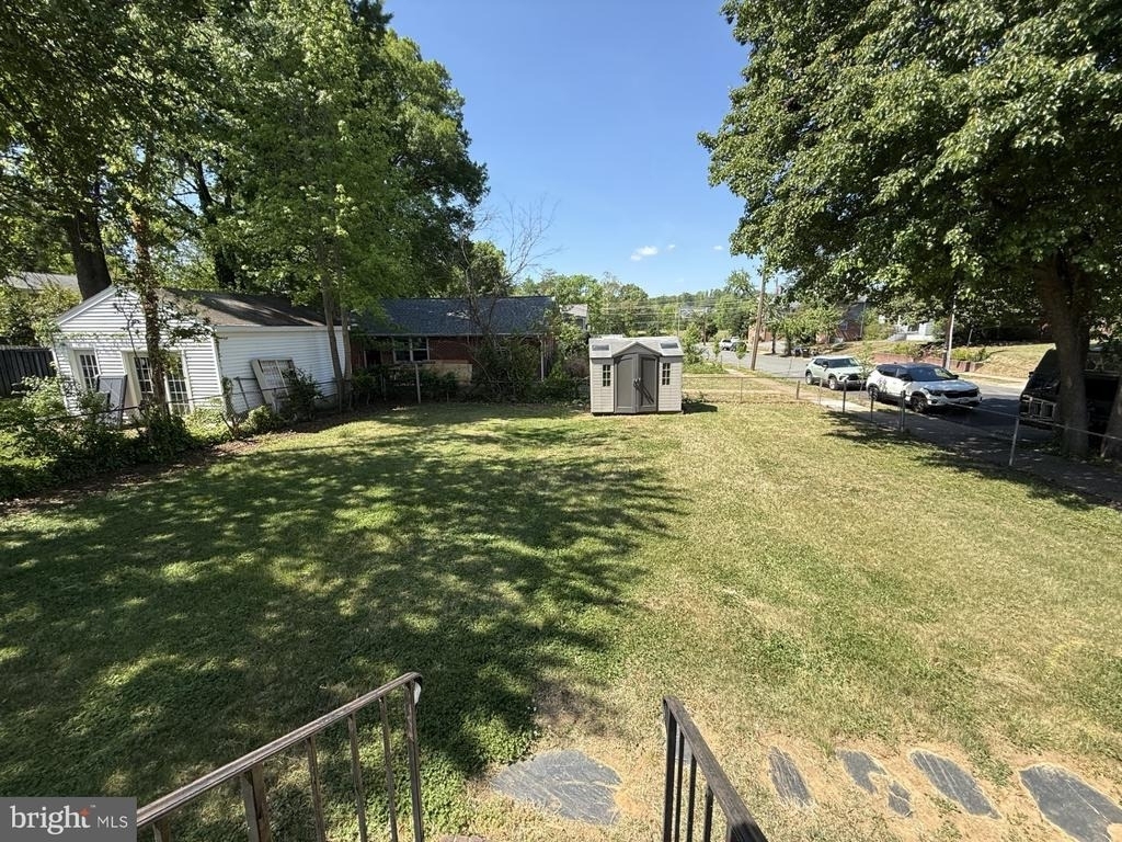 1316 Stafford Avenue - Photo 18