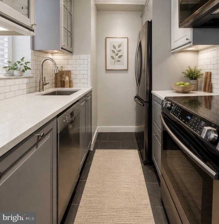 820 S Washington Street - Photo 2