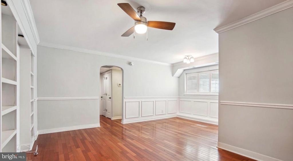 820 S Washington Street - Photo 1