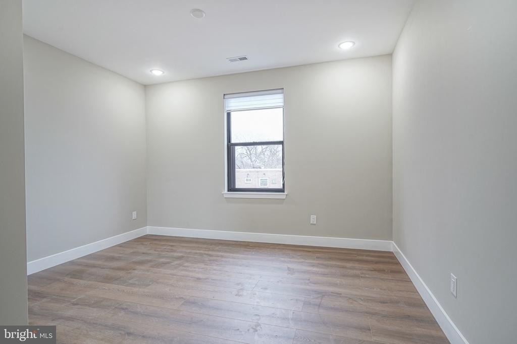 4432 Wingate Street - Photo 25
