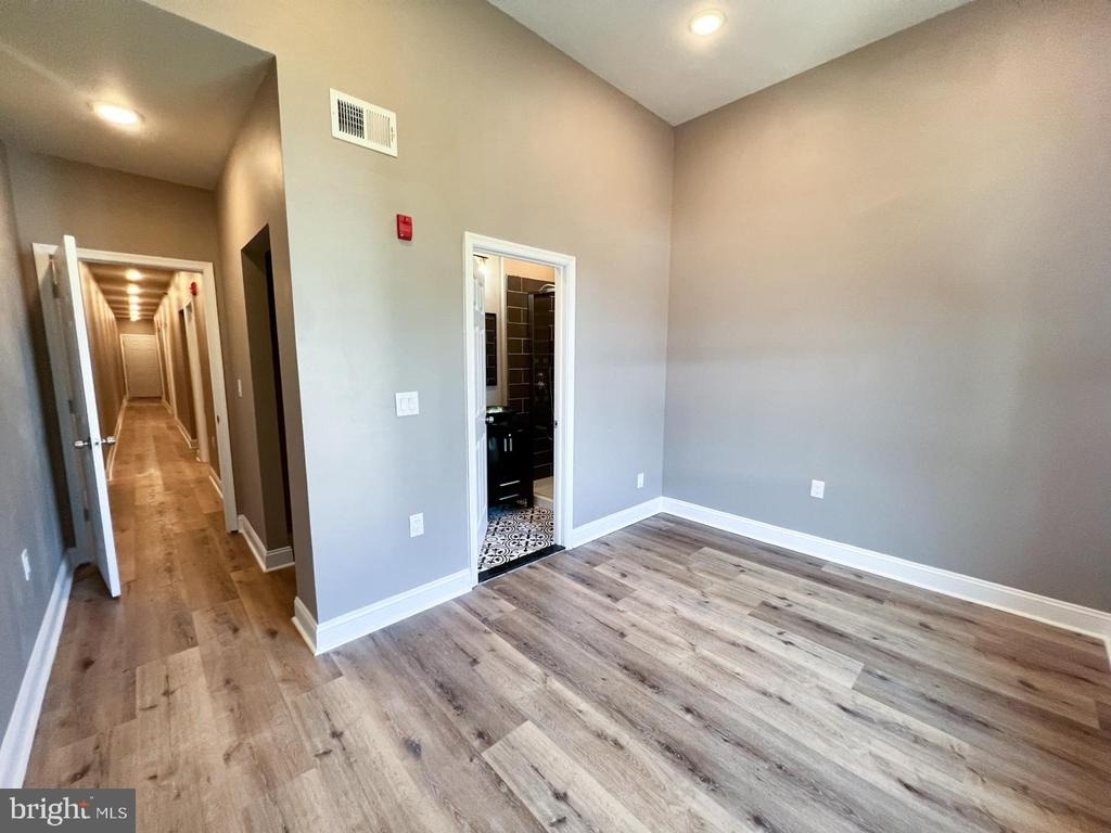 1429 W Diamond Street - Photo 7