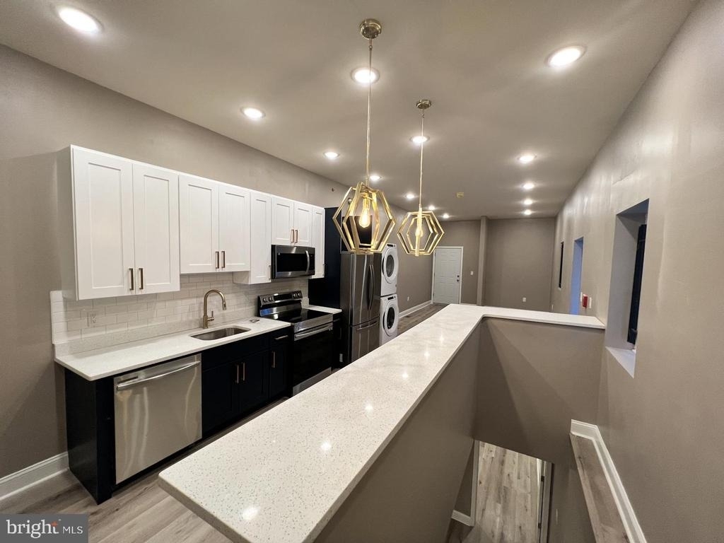 1429 W Diamond Street - Photo 4