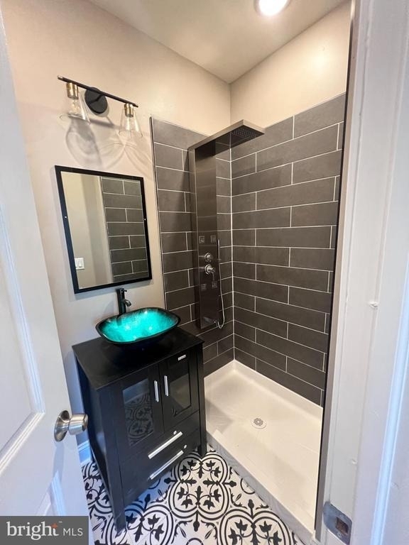 1429 W Diamond Street - Photo 9
