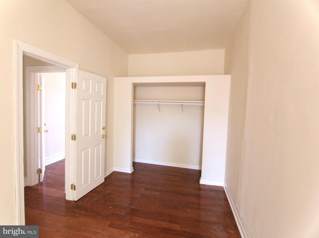 1530 Fontain Street - Photo 7