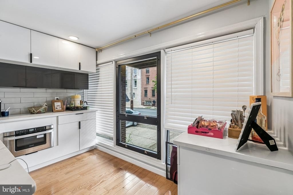 1130 Lombard Street - Photo 8