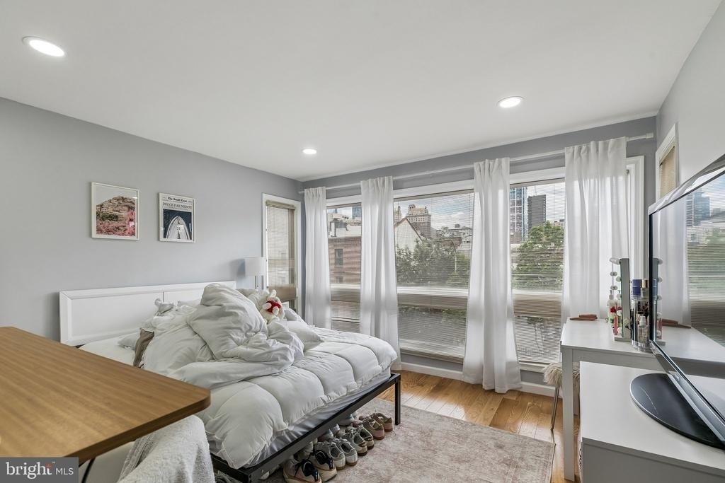1130 Lombard Street - Photo 21