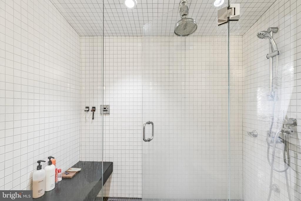 1130 Lombard Street - Photo 20