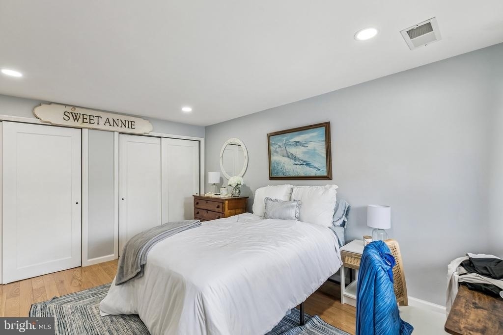 1130 Lombard Street - Photo 16