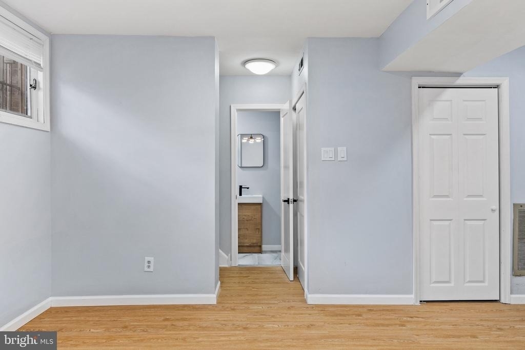 1130 Lombard Street - Photo 36