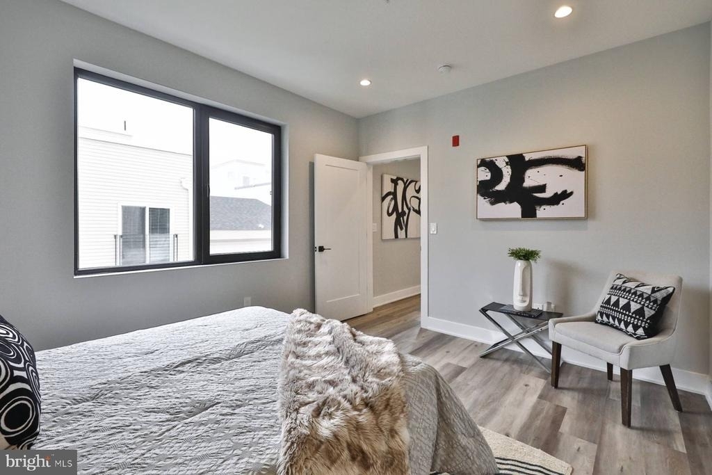 1612 Cambridge Street - Photo 11