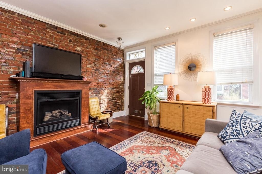 113 Mercy Street - Photo 2