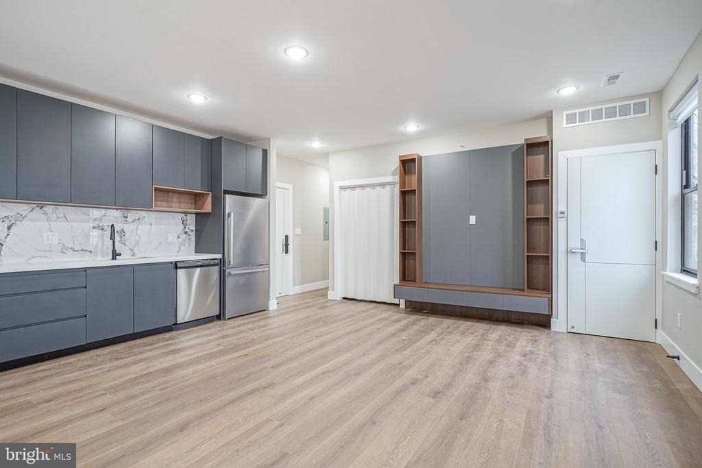 4432 Wingate Street - Photo 19