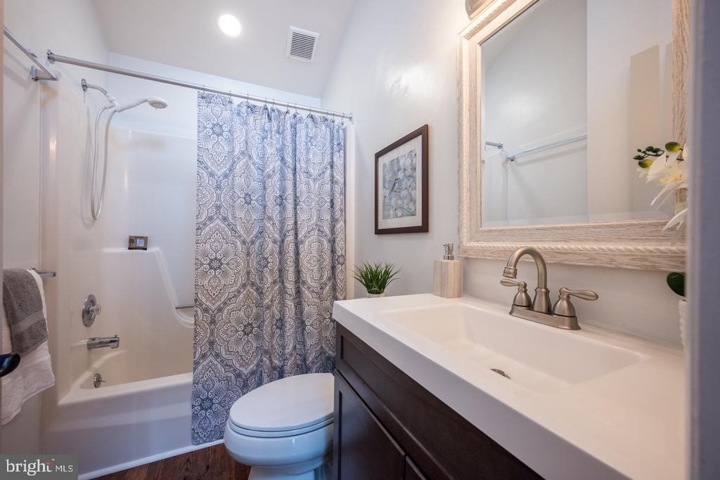 123 E Baker Street - Photo 5