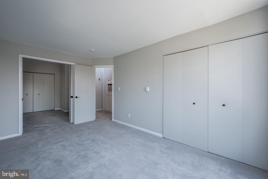 123 E Baker Street - Photo 4