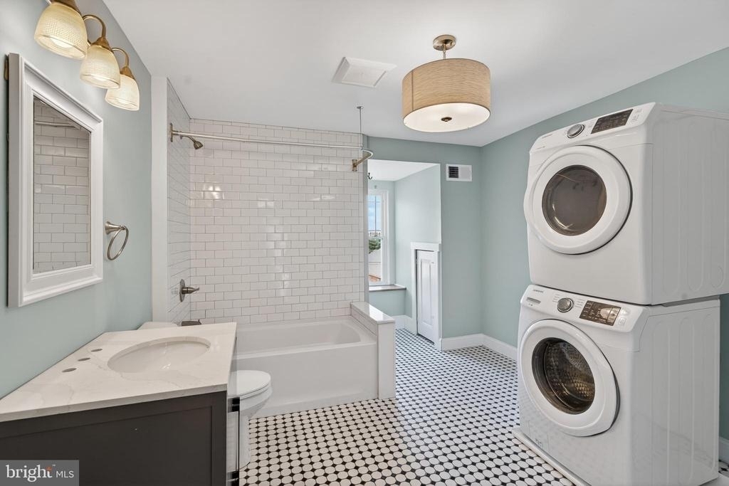 144 Gay Street - Photo 22