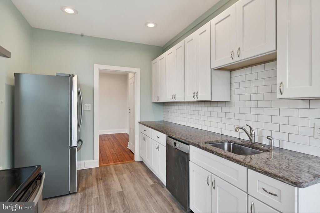 144 Gay Street - Photo 8