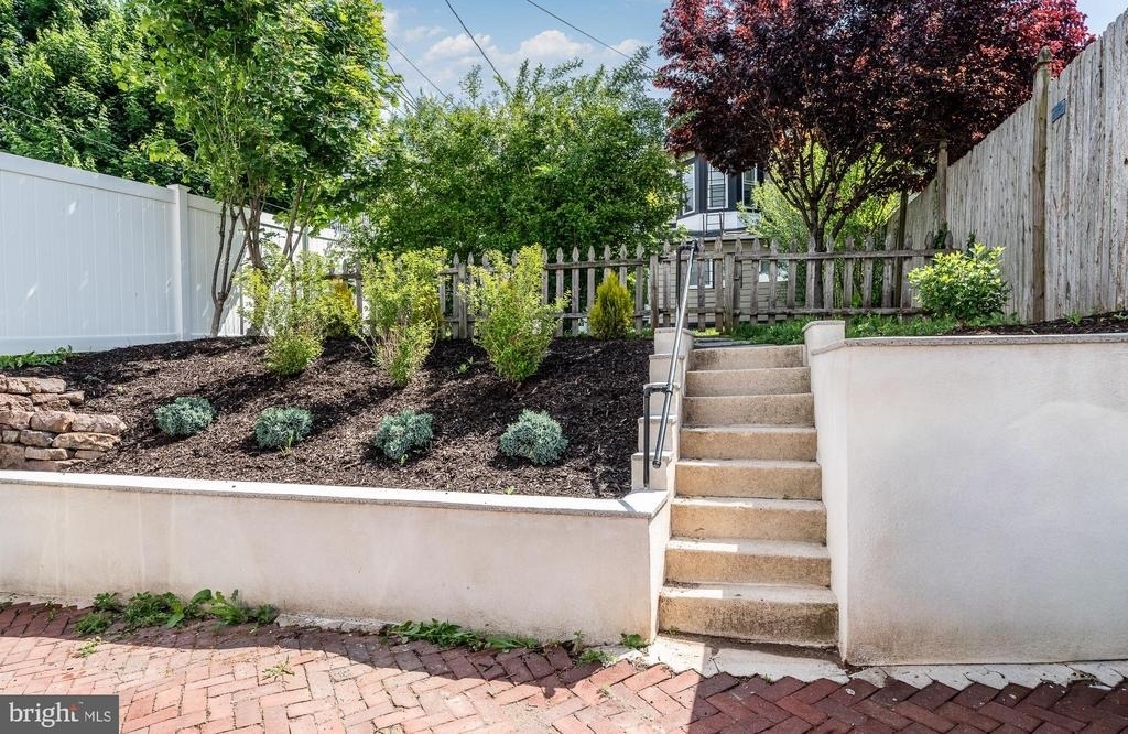 144 Gay Street - Photo 46