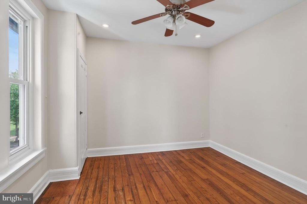 144 Gay Street - Photo 16