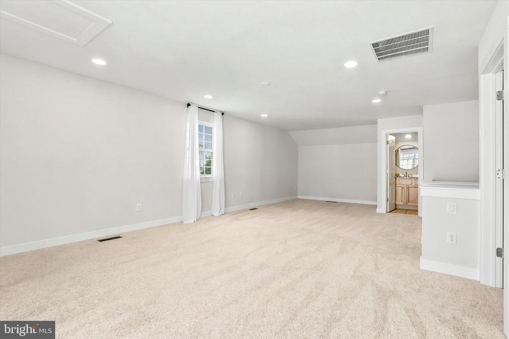 121 Hagen Drive - Photo 13