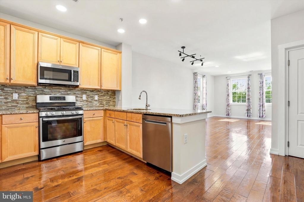 121 Hagen Drive - Photo 2