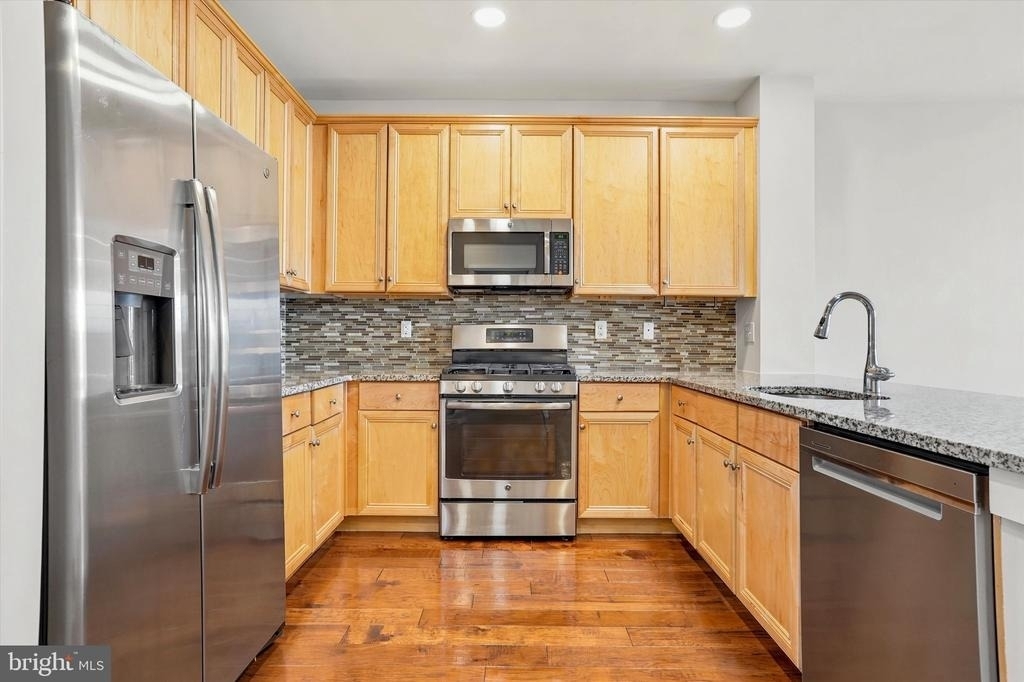 121 Hagen Drive - Photo 3