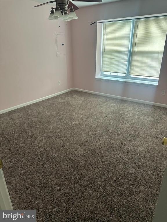 612 Yorkshire Court - Photo 13