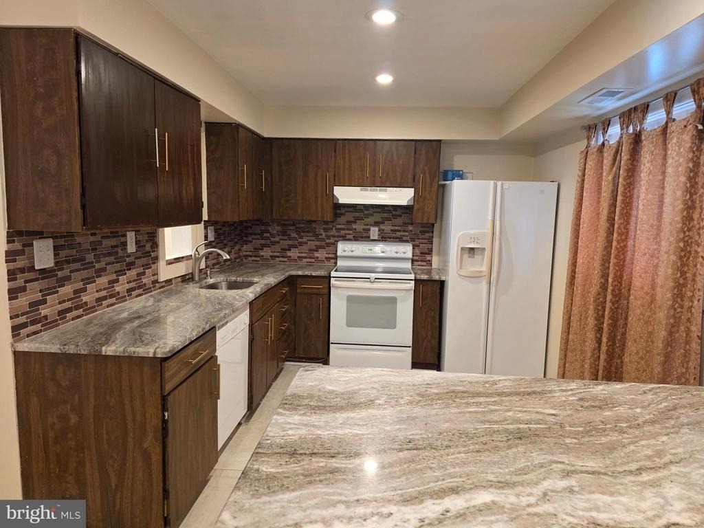 9 Georgetown Road - Photo 2