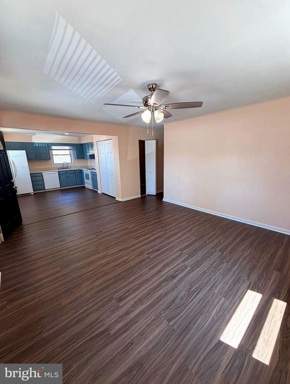 478 Jarvis Road - Photo 3