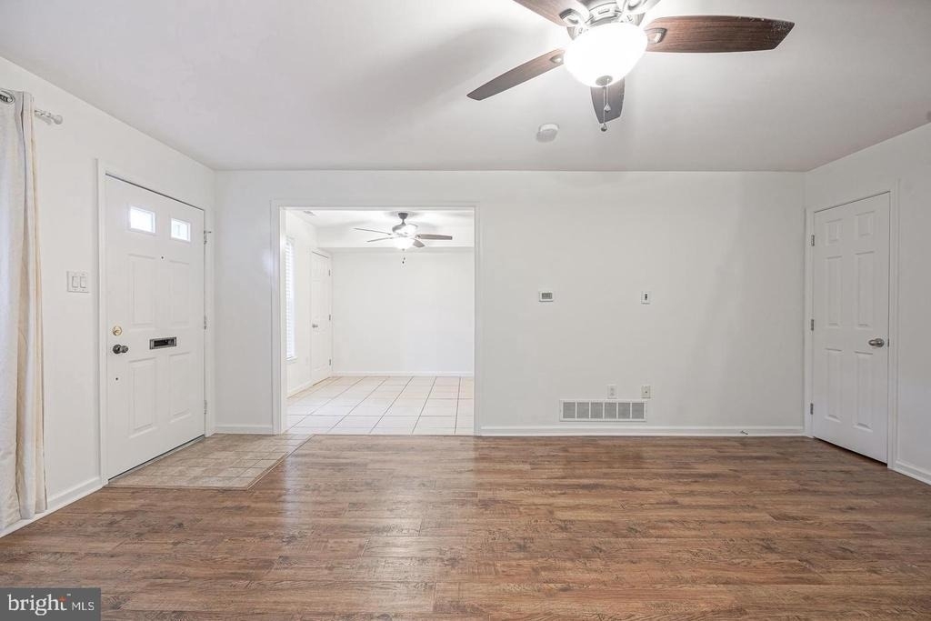 1051 Harbour Drive - Photo 3