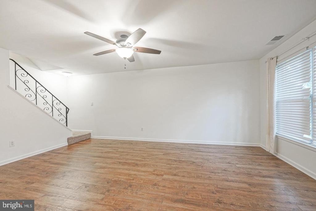 1051 Harbour Drive - Photo 6