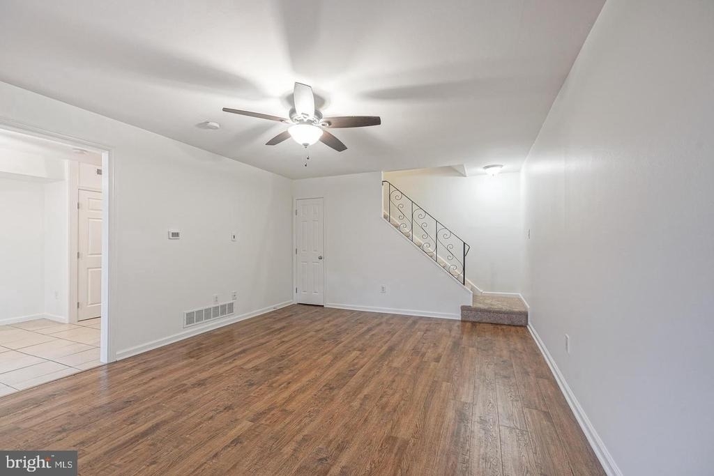 1051 Harbour Drive - Photo 7