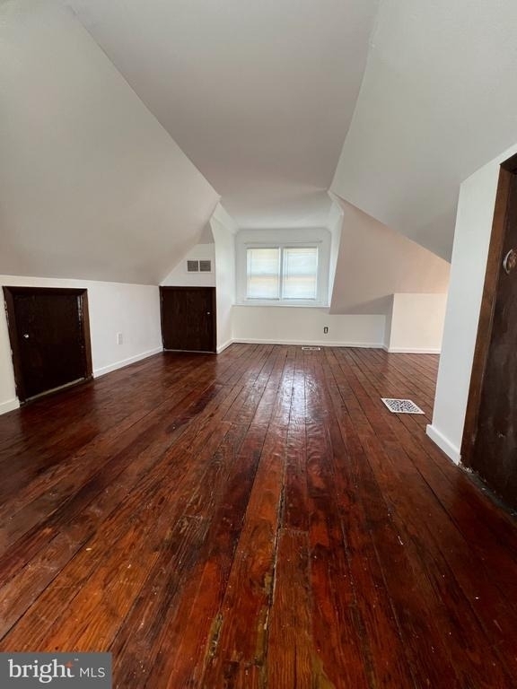 724 Parry Avenue - Photo 16