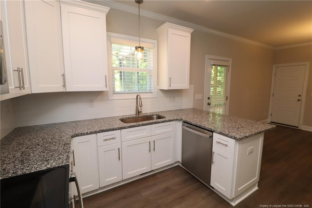 8424 Rhodes Road - Photo 11