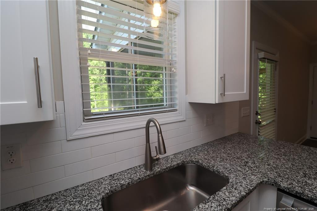 8424 Rhodes Road - Photo 12